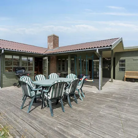 Summerhouse In Peaceful Surroundings בית נופש *
