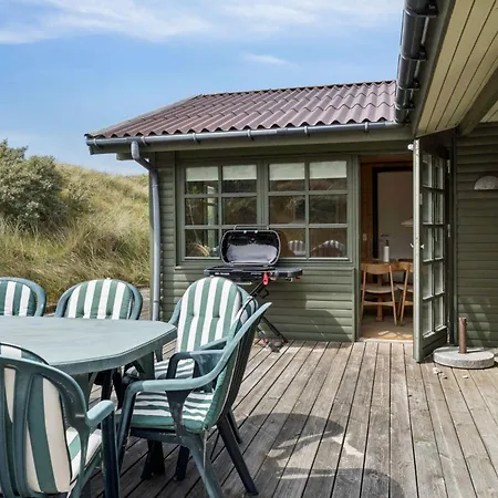בית נופש Summerhouse In Peaceful Surroundings